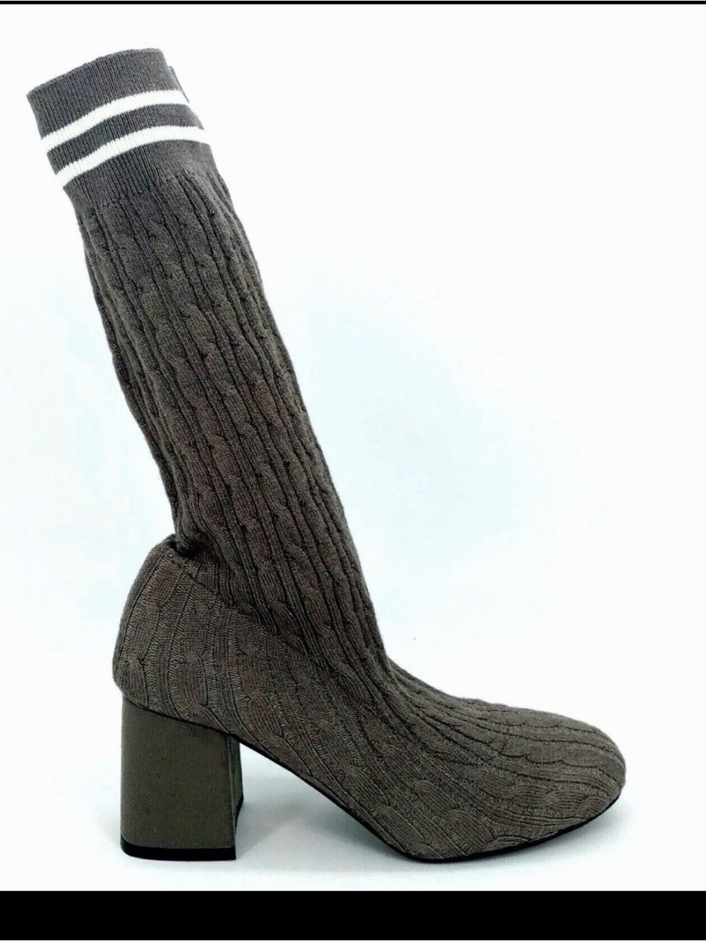 Olivia Miller Womens Ghom-149 Sweater Boots Gray Stripe Block Heels Size 11 M